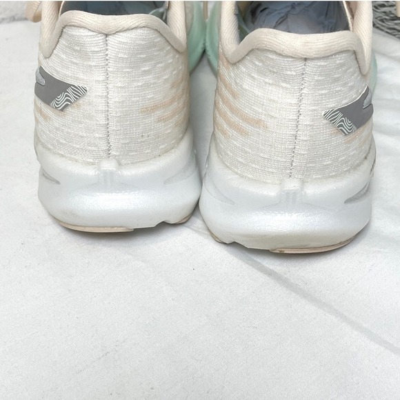 Brooks Hyperion Crystal Grey Blue Glass White Women 9 Running Shoes 1203961B-419 - Picture 7 of 9